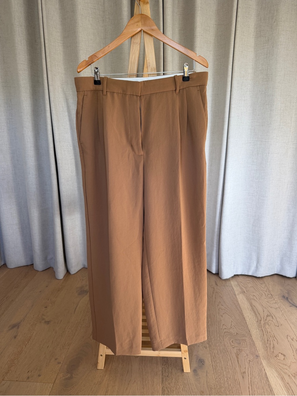 Aritzia Effortless Pant, Women's Wide-Leg Trousers — Brown